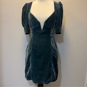 Velvet Dress in Dark Green